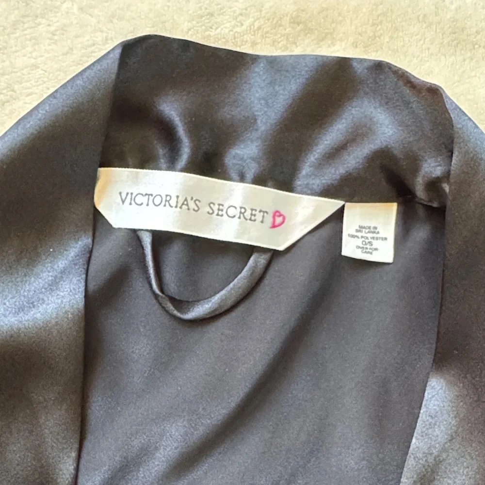 Victoria's Secret Black Satin Robe 🖤 - Picture 2 of 6